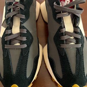 New Balance 327 Women’s